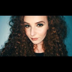 Meet your Posher, Michaela